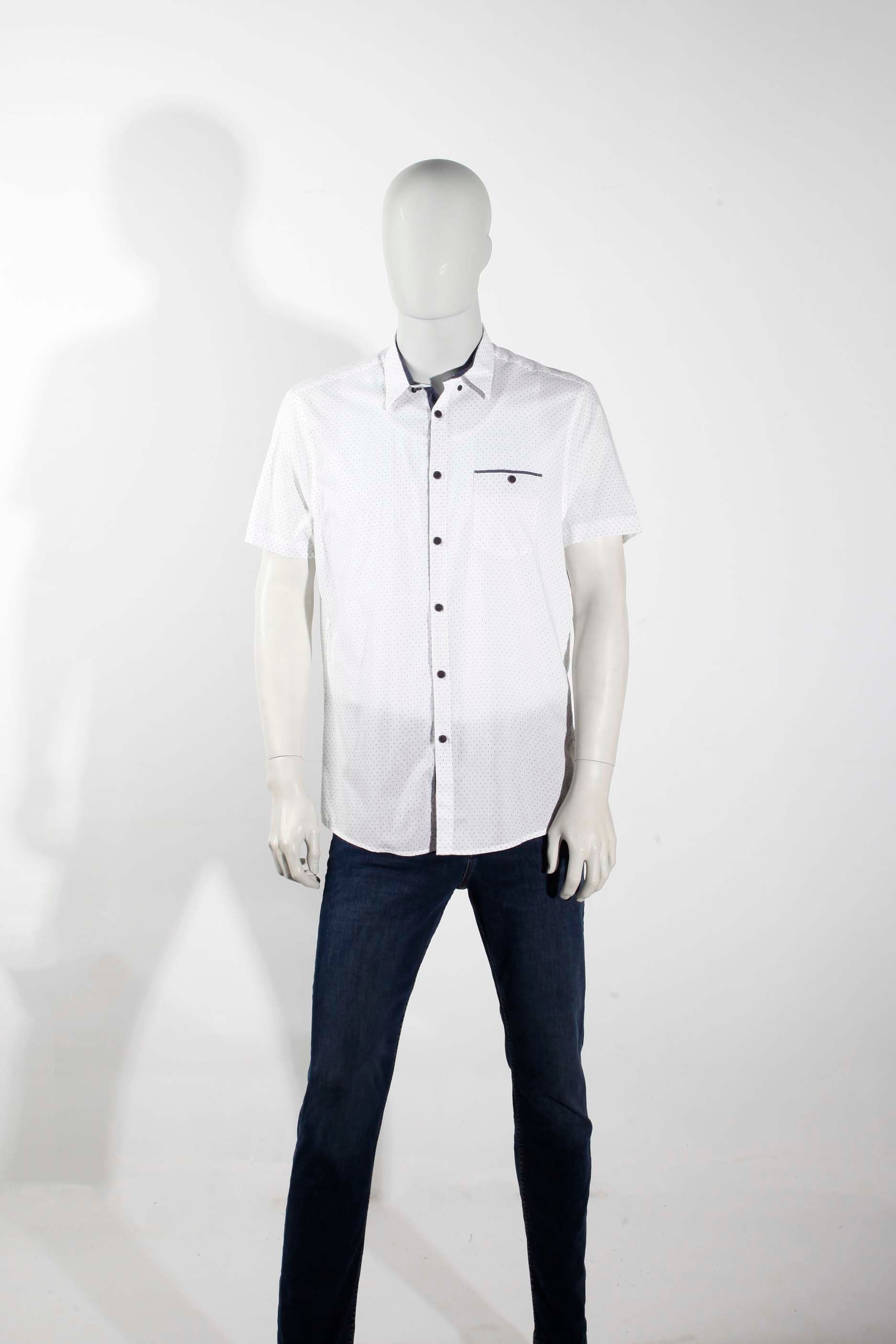 White Short-Sleeved Shirt with Dots (Large)