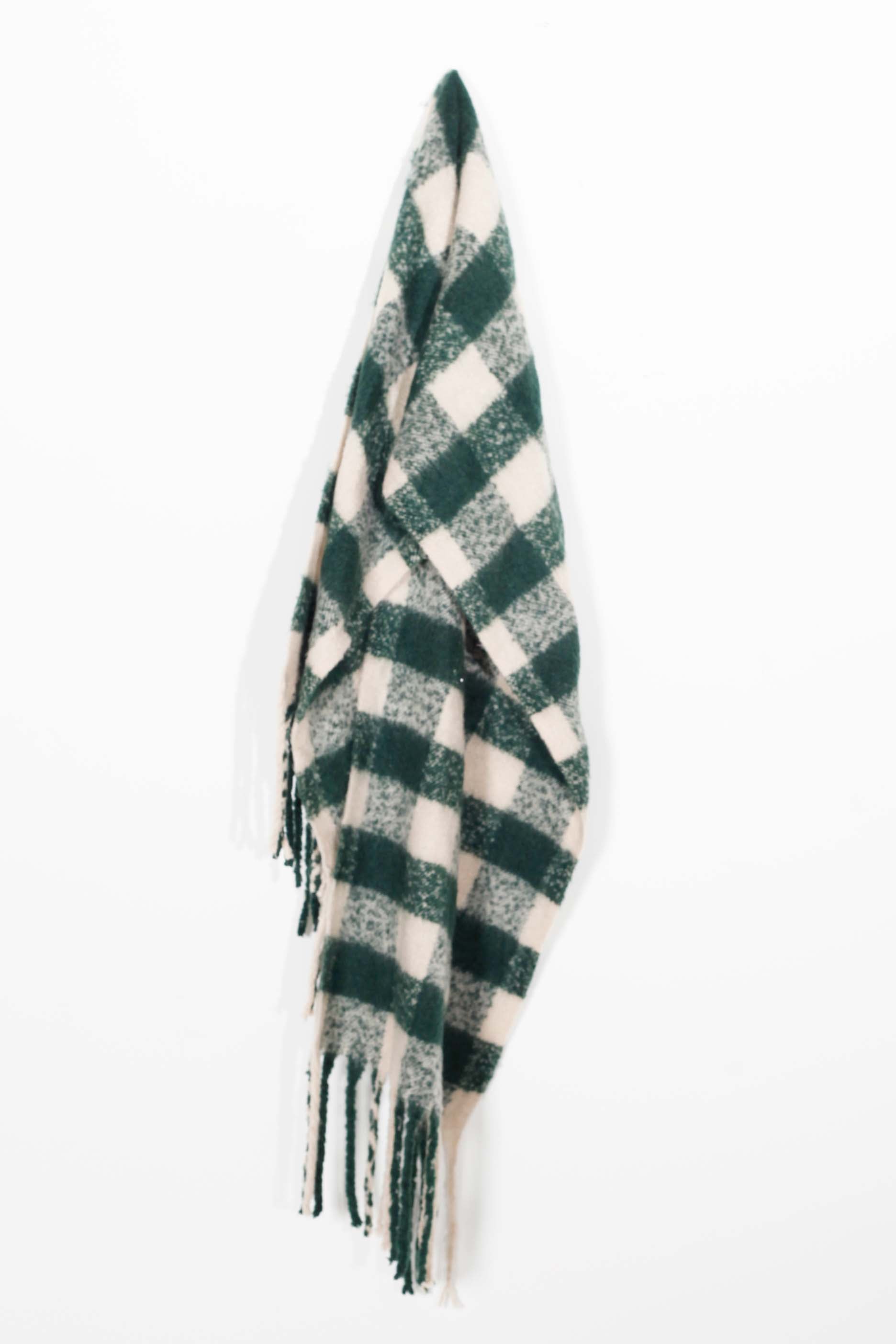 Green and White Gingham throw/Blanket