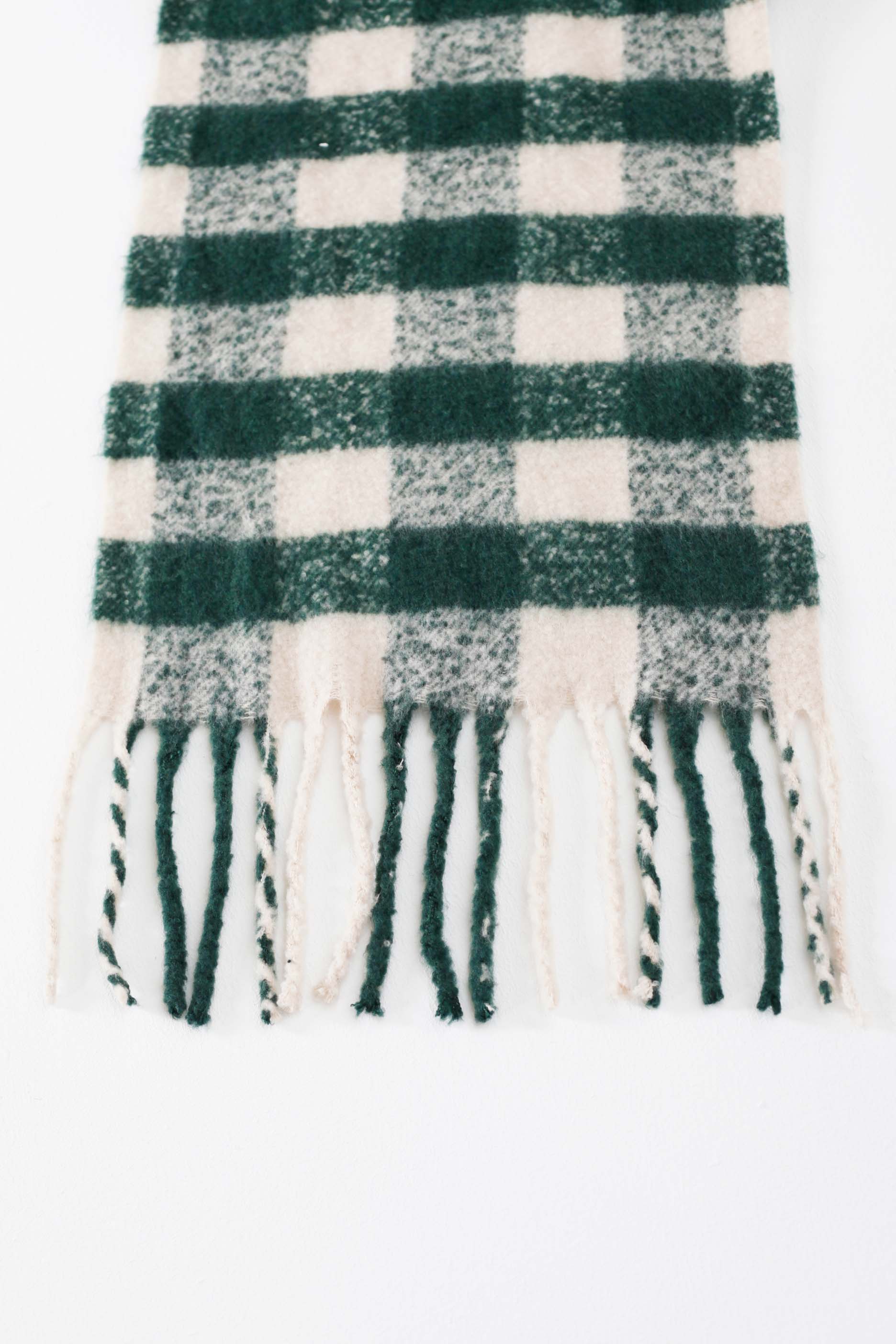 Green and White Gingham throw/Blanket