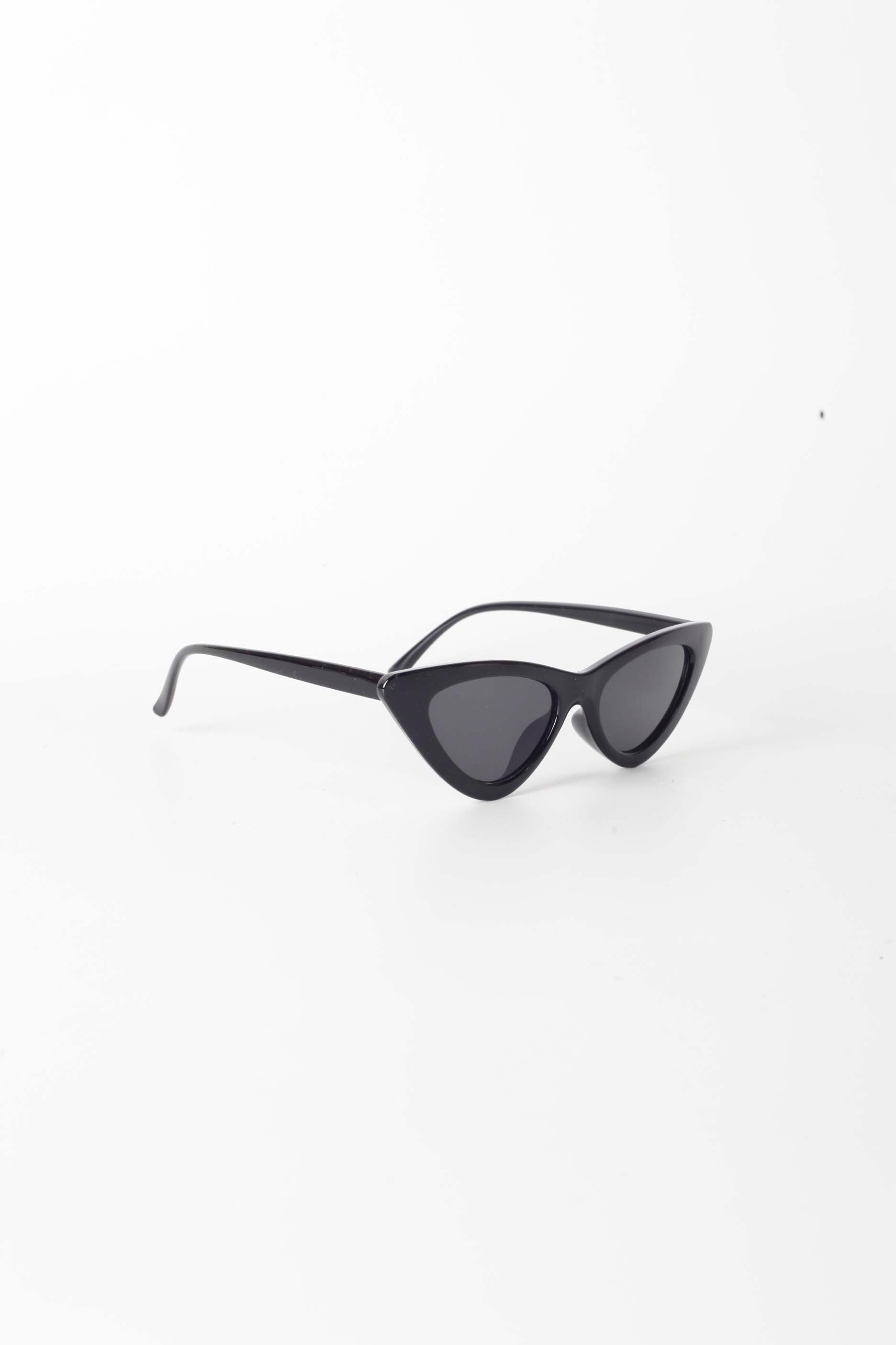 Black Cat Eye Sunglasses (14pcs available)