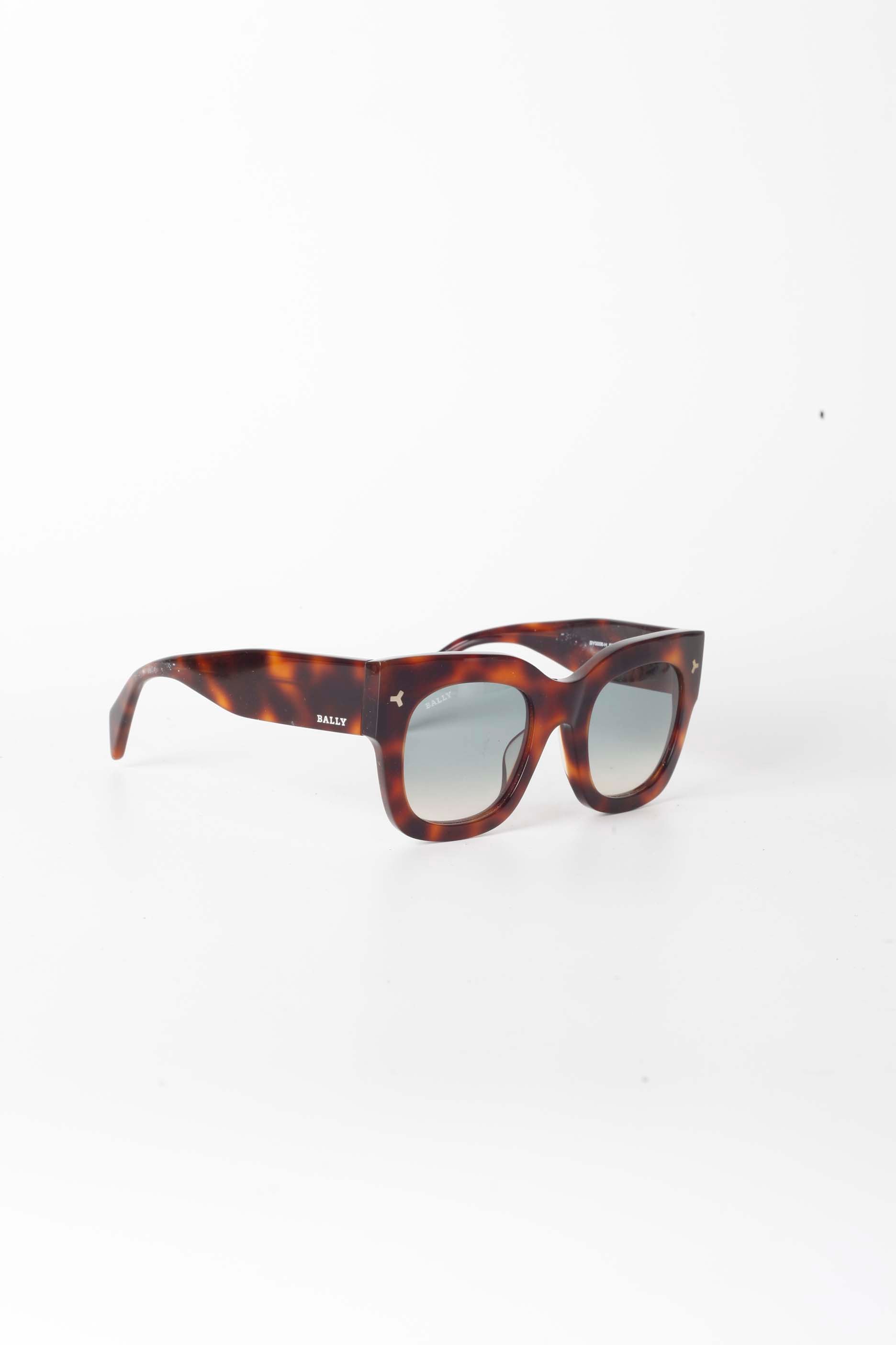 Oversized Tortoise Shell Sunglasses