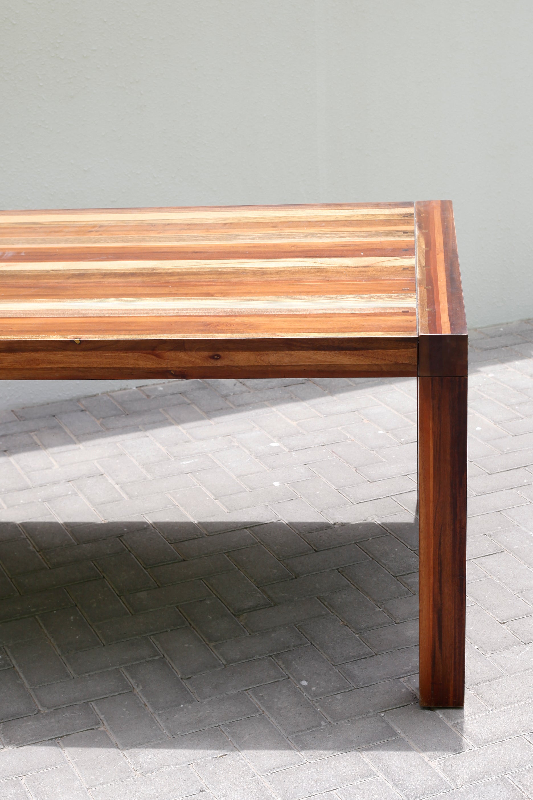 WALNUT WOOD DINING TABLE