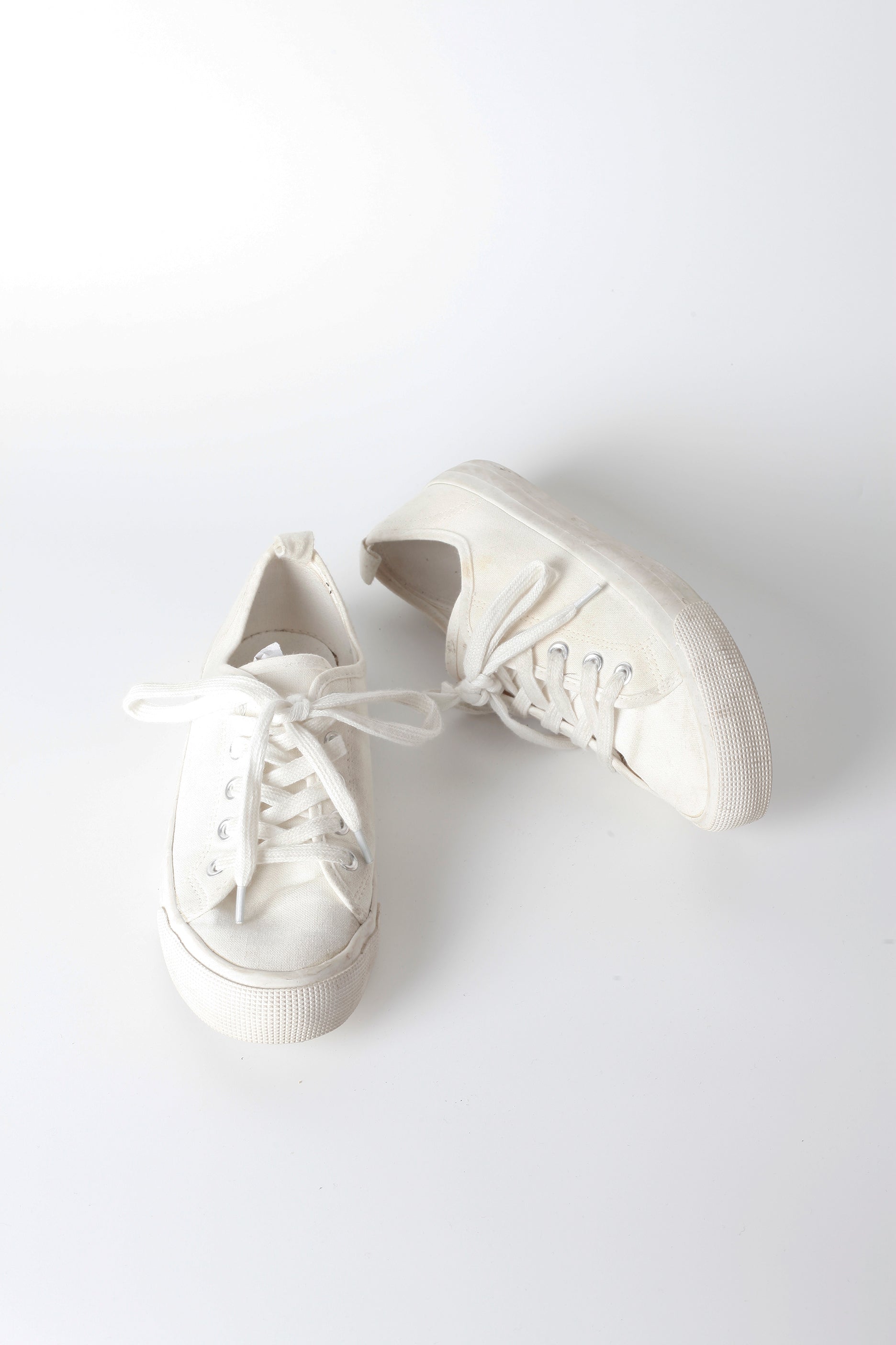 Kids White Lace Up Sneaker