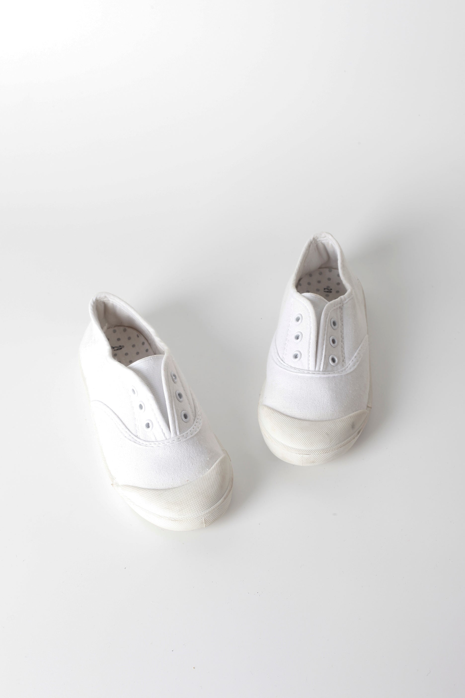 Kids White Sneaker with Rubber Toe