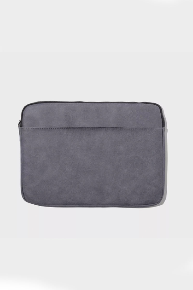 Grey Laptop Case – ProppedUpRentals